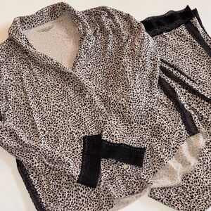 Victoria's Secret Animal Print Pajama Set Large Cheeta Print LARGE PJ soft knit